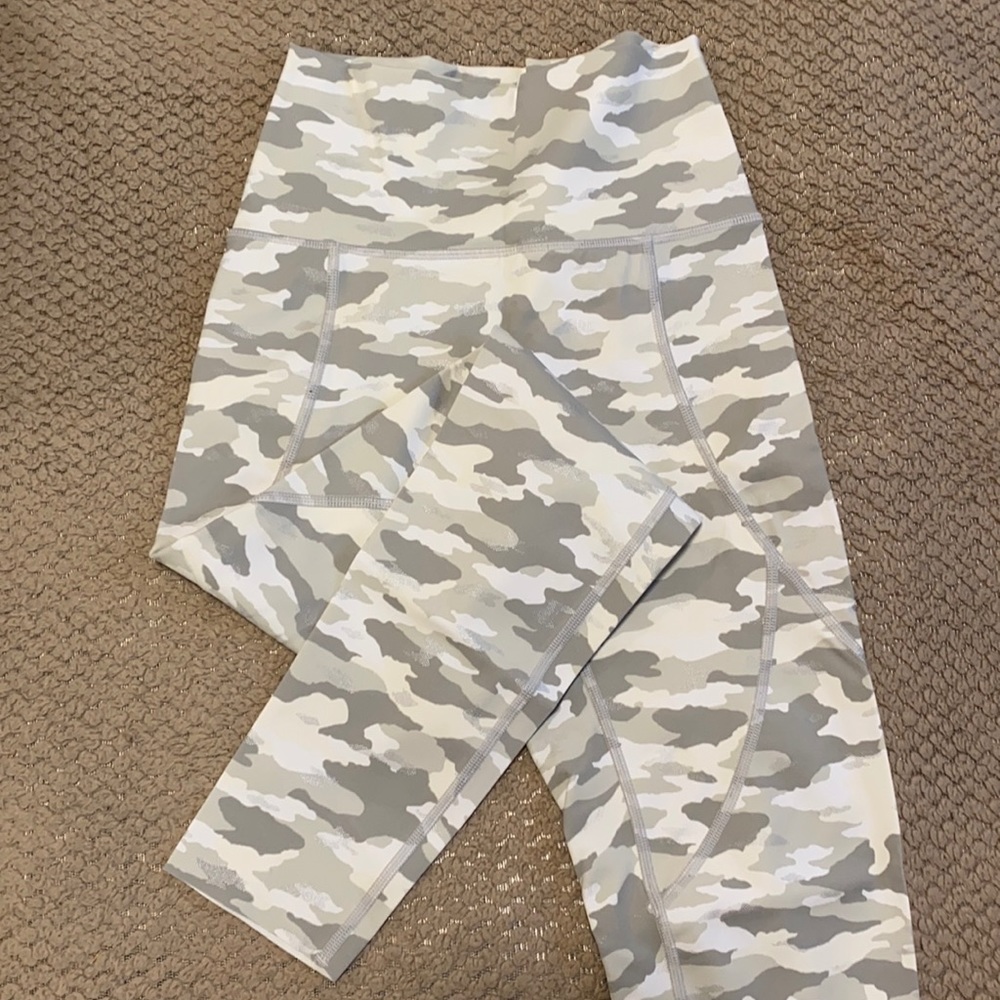 Aerie army yoga pants